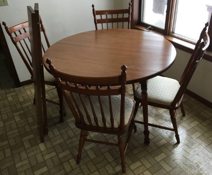 Dining Room Table and Chairs