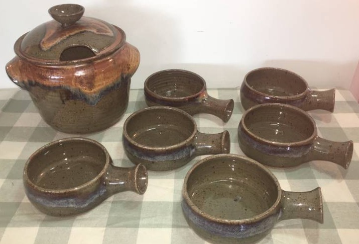 Bean Pot and Bowls