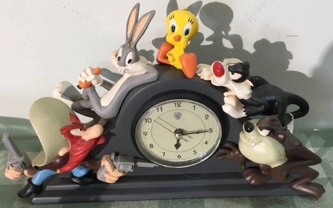 Looney Toons Clock