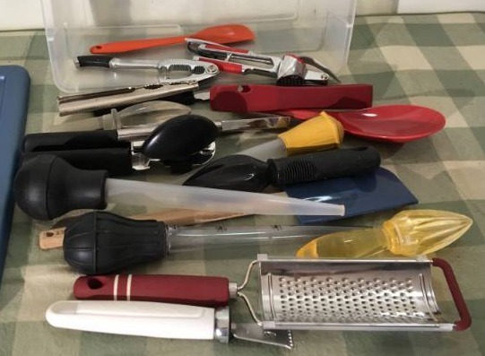 Assorted Kitchen Utensils