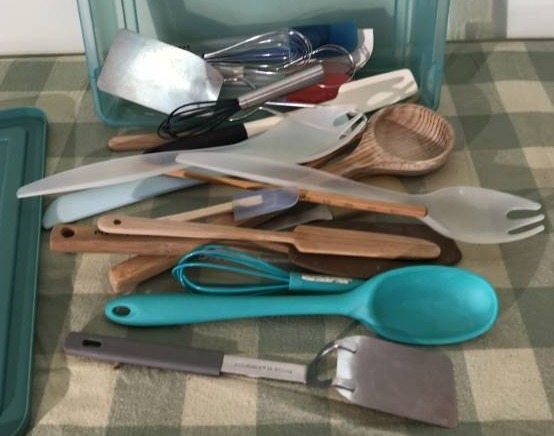 Assorted Kitchen Utensils