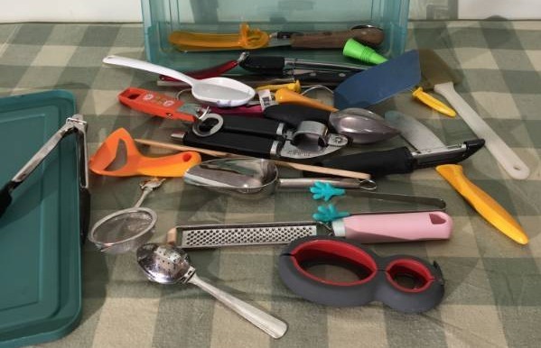 Assorted Kitchen Utensils