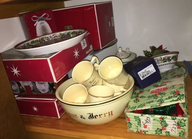 Christmas Dishware