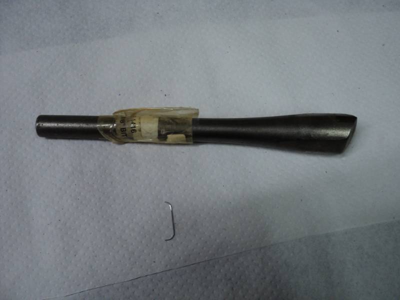 lot 227 image: 78 x 6 Carbide Tipped Drill Bit ...