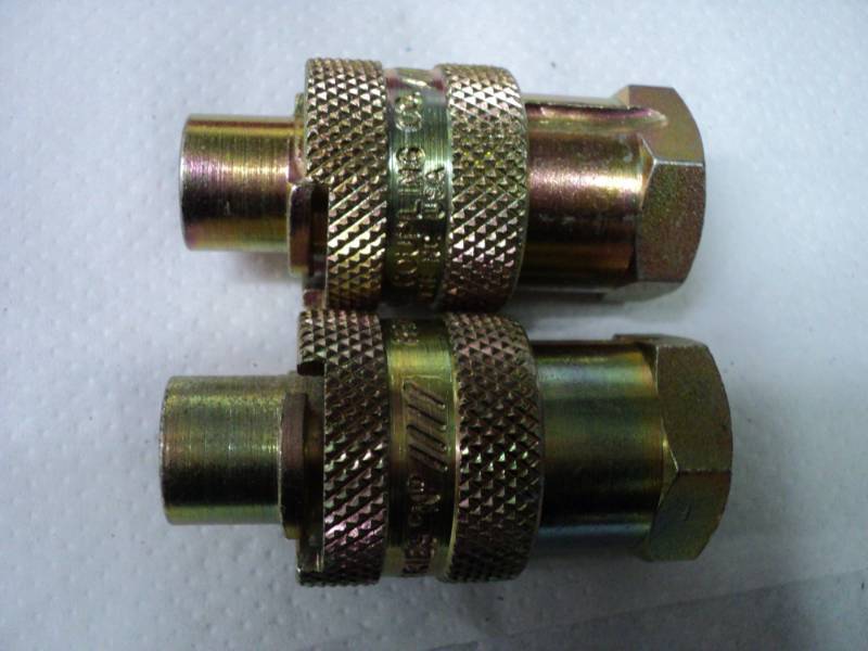lot 253 image: Dix-Lock QM81 Steel Quick Coupling-...