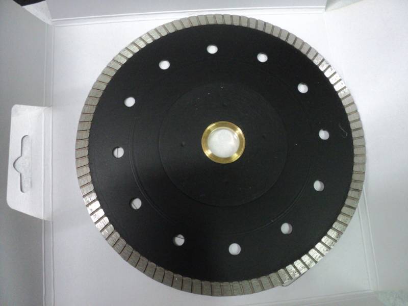 lot 323 image: 6 Xpert Razor Turbo Diamond Contin...