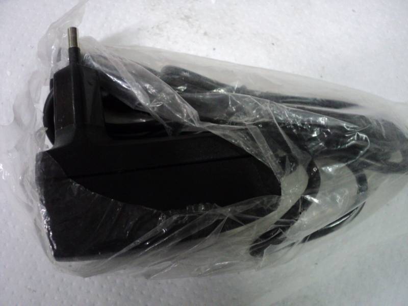 lot 328 image: Aardwolf Battery Charger for AVLP4 ...