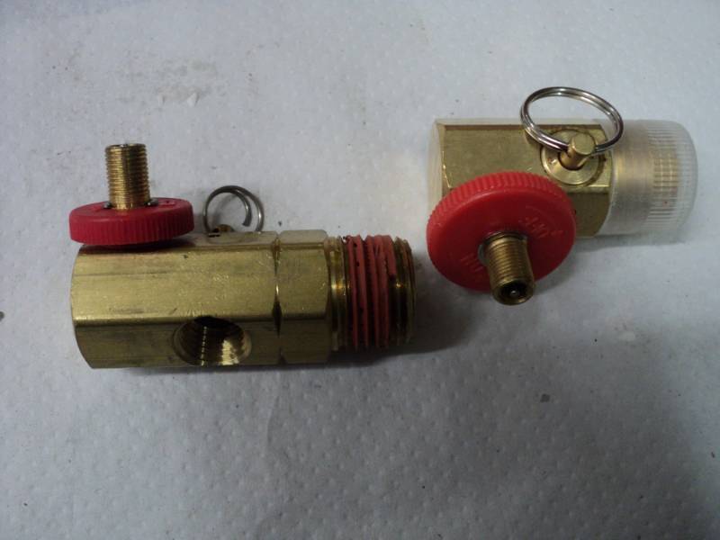 lot 329 image: CTM-150 Carry Tank Manifold with Sa...