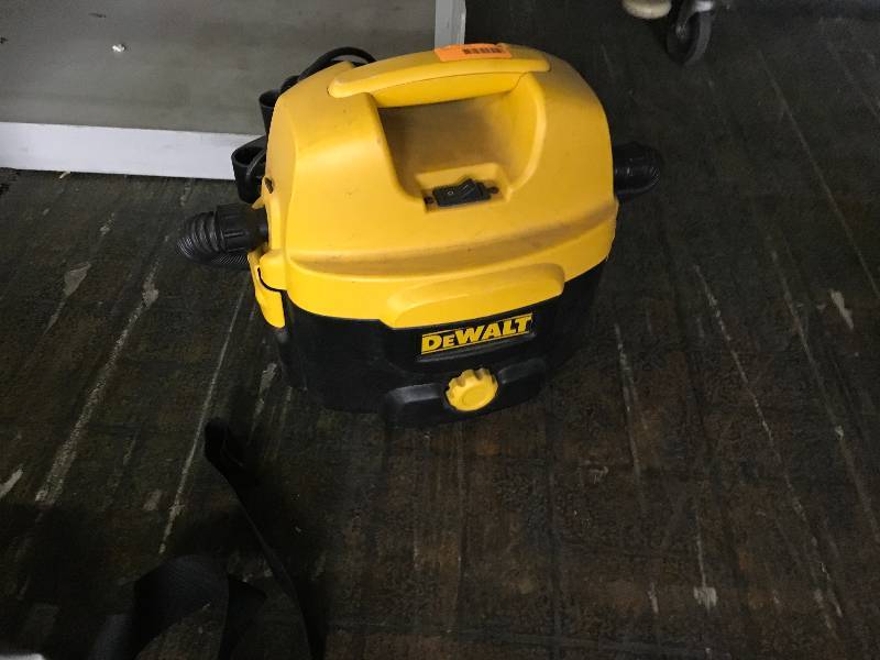 DeWalt Wet Dry Vacuum