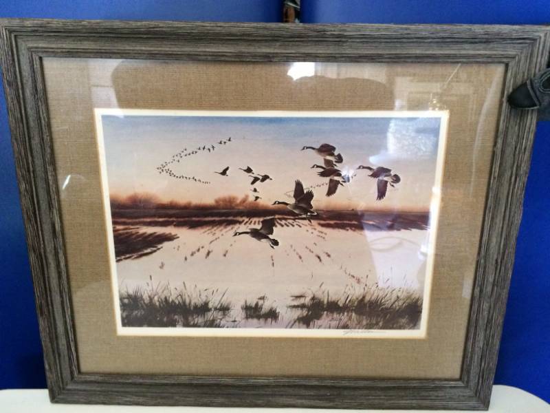 lot 22 image: Framed & Matted Wildlife Print Pencil Signed by Artist&nbspJ. Killen&nbspSize&nbsp18.5 x 22.5 Excellent Condition