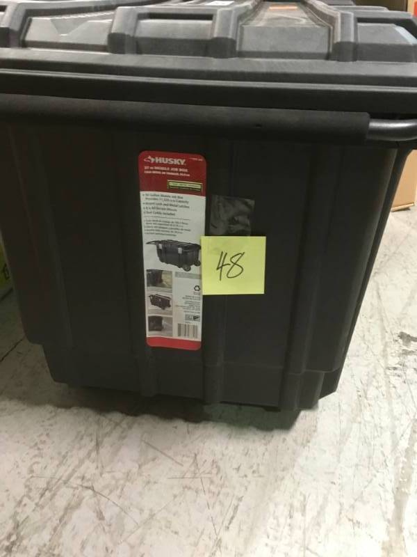 lot 48 image: Husky 209261 37 in. Mobile Job Box