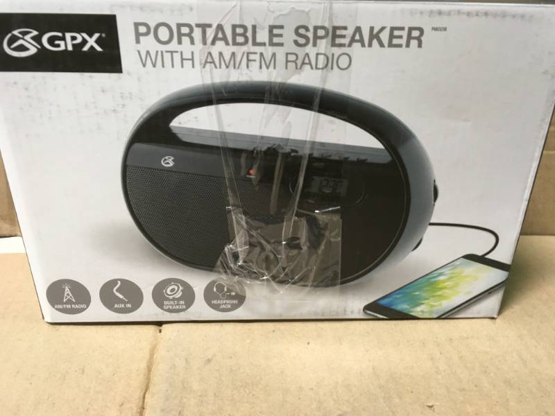 lot 51 image: GPX Portable AMFM Radio not used