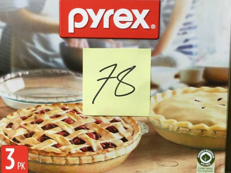 lot 78 image: Pyrex 3-Pack Easy Grab Glass Pie Plate new