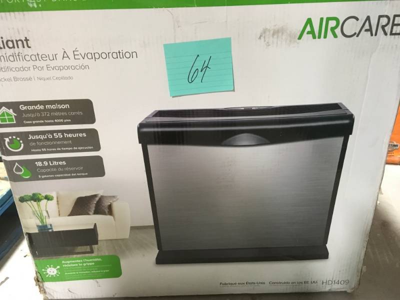 lot 64 image: Aircare Evaporative Humidifier small damage LID in working condition