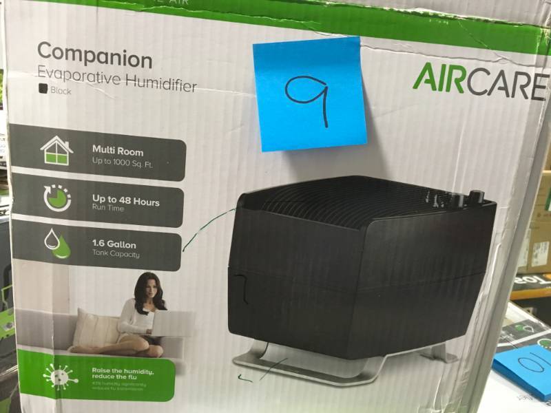 lot 9 image: AIRCARE 1.6 gal. Evaporative Humidifier for 1000 sq. ft.open box in new condition