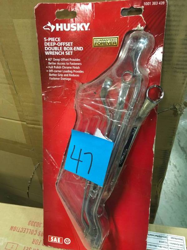 lot 47 image: HUSKY 1001383439 SAE Offset Double Box End Wrench Set 4-Piece R22 open box in new condition