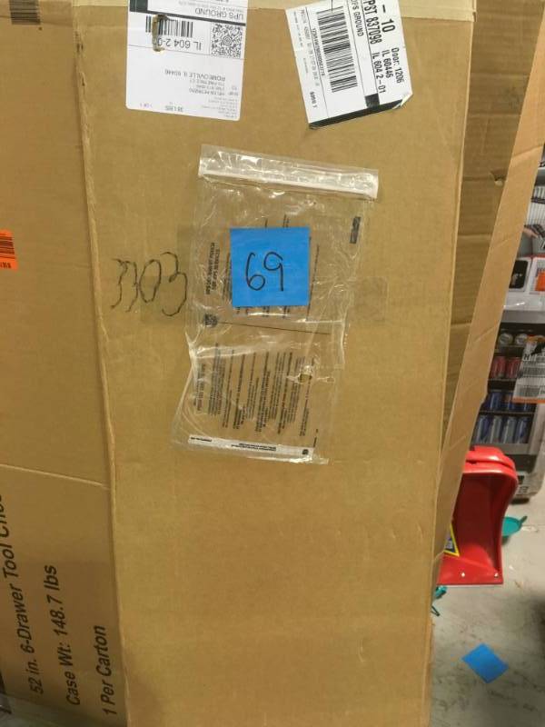 lot 69 image: Prepac 48.5 in. x 19.25 in. Floating Entryway Shelf and Coat Rack in White open box in new condition