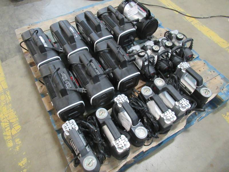 lot 7 image: Pallet of Husky Gauge and Digital Inflators, 4 Different Models, UntestedDamaged