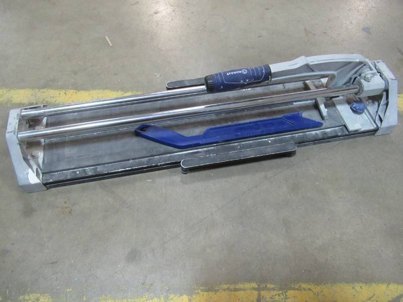 lot 22 image: Kobalt 24-in Snap Cutter 55311 - Missing parts