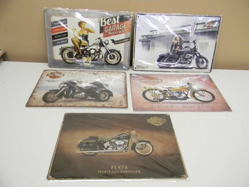 lot 22 image: MOTORCYCLE #4 - 8 BY 12 - SEE PICTURES