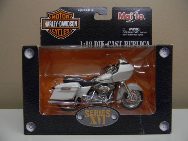 lot 37 image: MAISTO 118 SCALE DIE CAST METAL 2002 MODEL - STILL IN BOX - SEE PICTURES