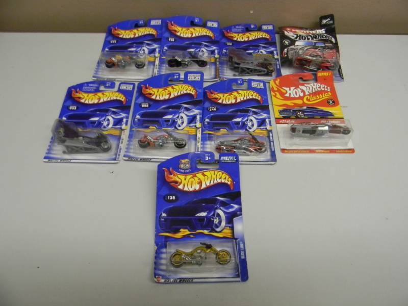 lot 52 image: HOT-WHEELS CYCLES - COLLECTION OF 9 - SEE PICTURES