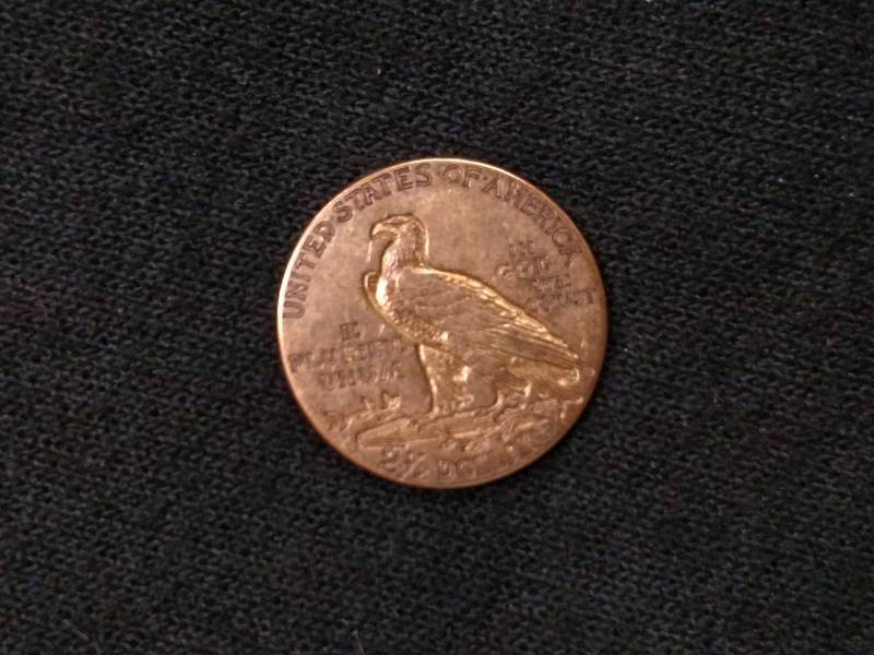 lot 2 image: 1915 Two and One Half Indian Head G...