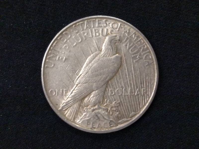 lot 22 image: 1922 D Peace Silver Dollar ...