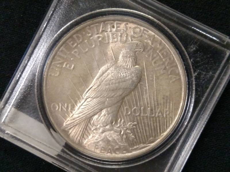 lot 27 image: 1924 BU (Mint State) Peace Silver D...