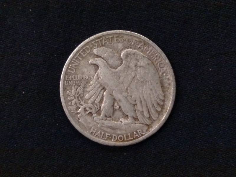 lot 49 image: 1946 S Walking Liberty Silver Half ...