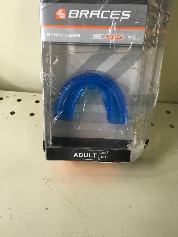 lot 93 image: Braces Strapless Adult Mouth Guard