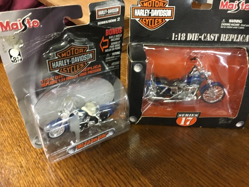 lot 80 image: Die Cast Motorcycles