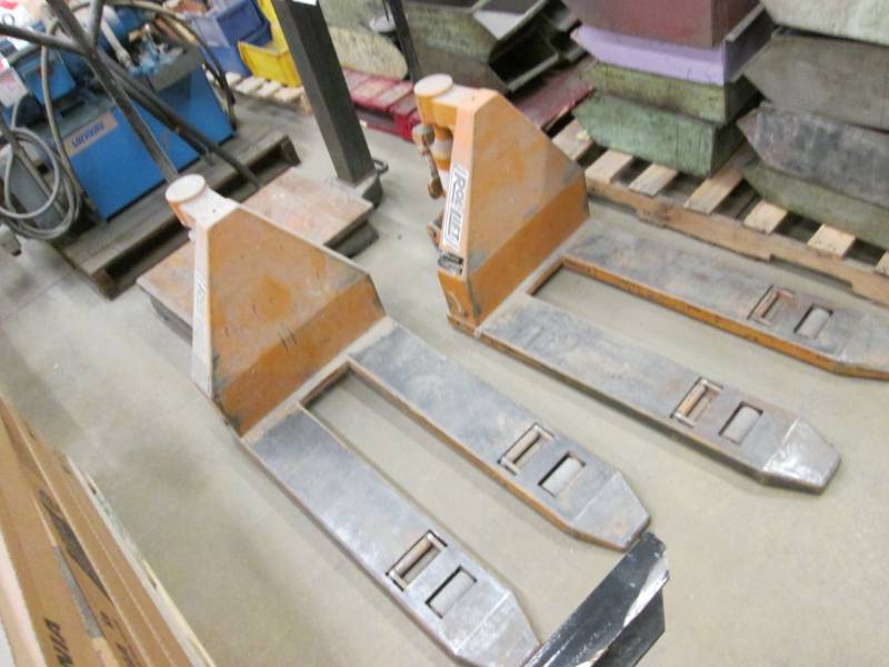lot 17 image: 2 Rol Lift narrow pallet jacks...