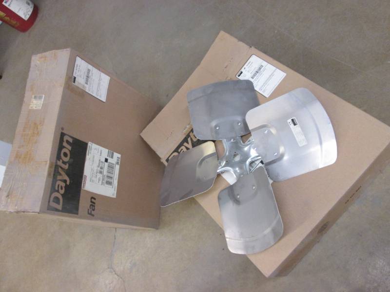 lot 41 image: 2 Dayton 24 fan blades...