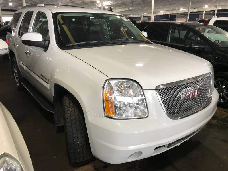 2007 GMC Yukon Denali AWD
