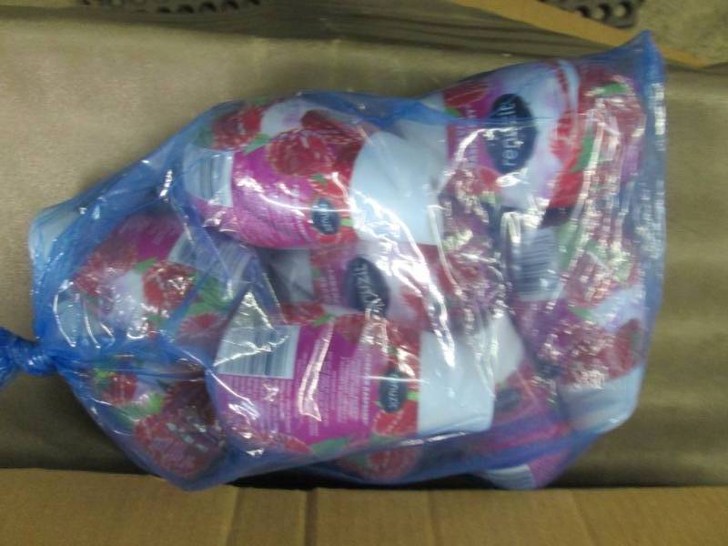 Lot of 9 Renuzit Raspberry Air Fres...