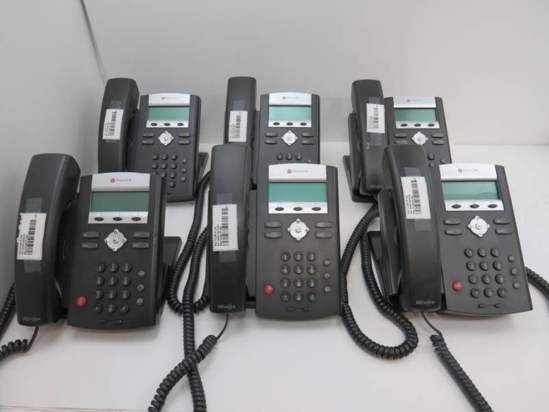 Lot of 6 Office phones plus a mitel 3300 CX Controller