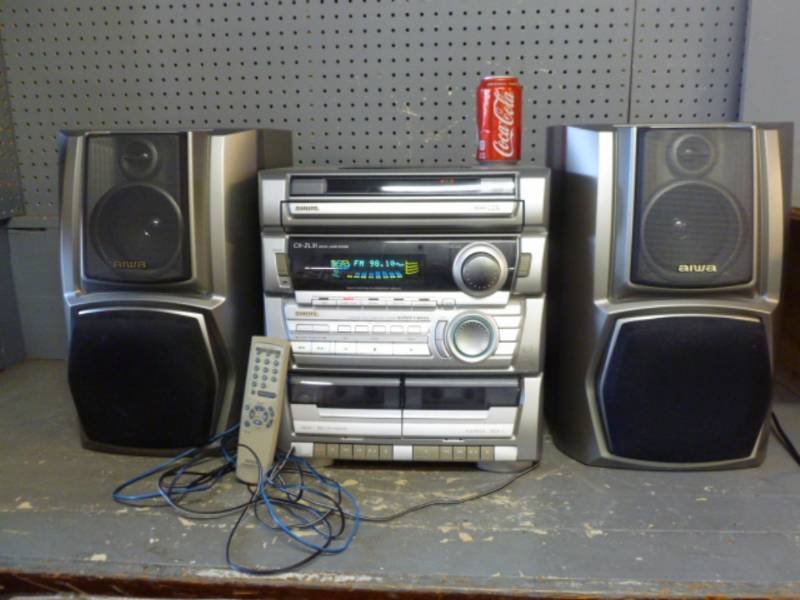 lot 1 image: Aiwa Stereo