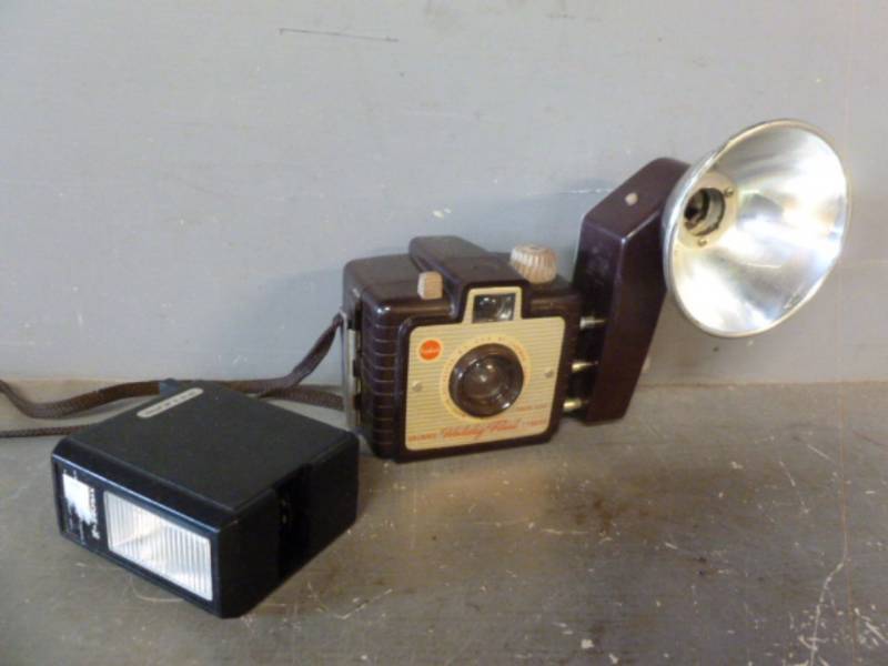 lot 25 image: Vintage Camera