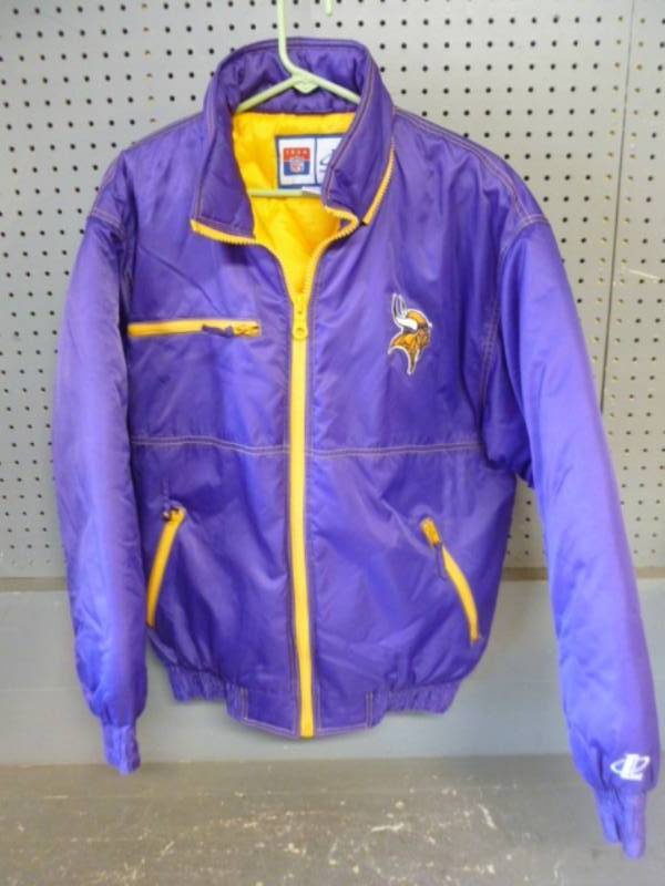 lot 46 image: Minnesota Vikings Jacket