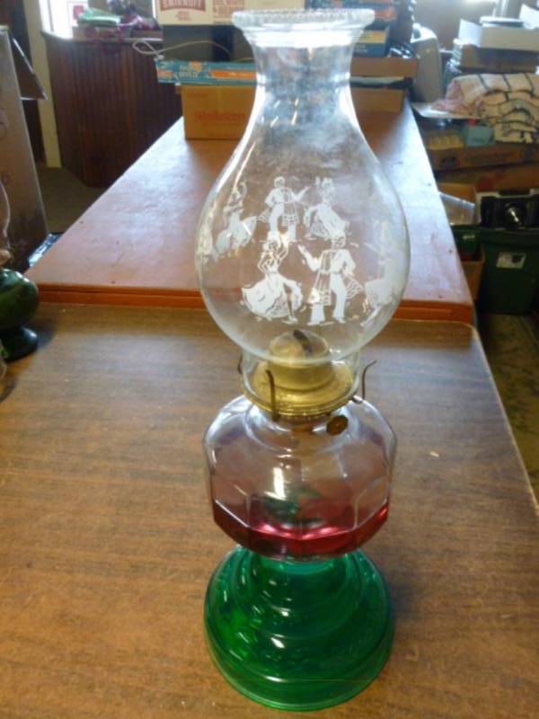 lot 54 image: Vintage Oil Lamp