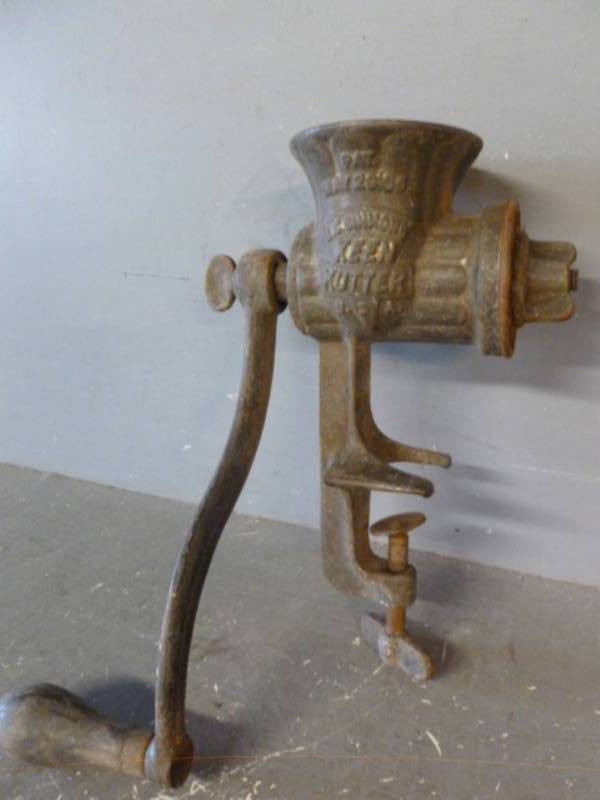 lot 61 image: Vintage Keen Kutter