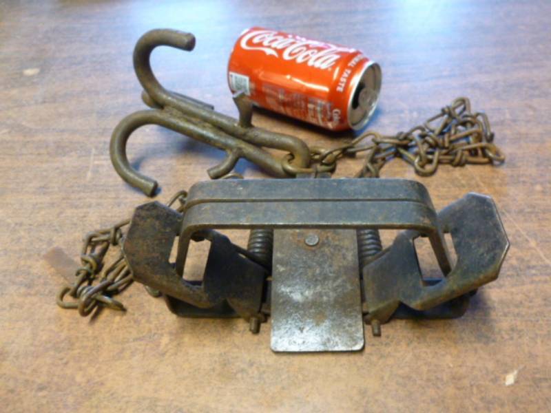 lot 70 image: Vintage Trap