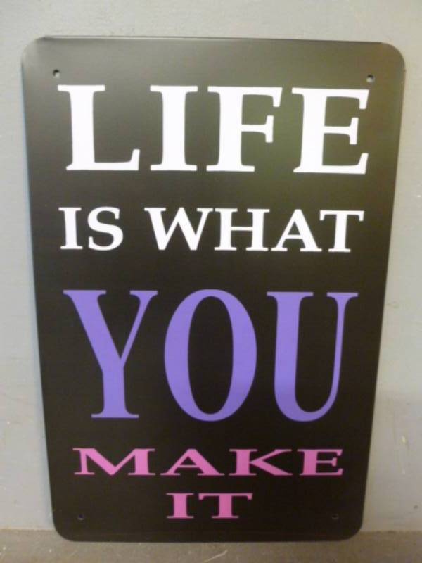 lot 101 image: Sign