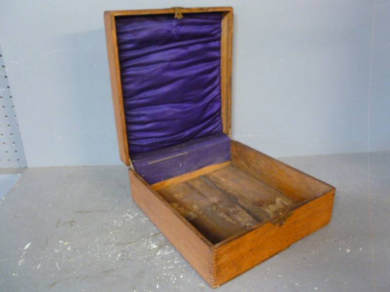 lot 123 image: Antique Wooden Box