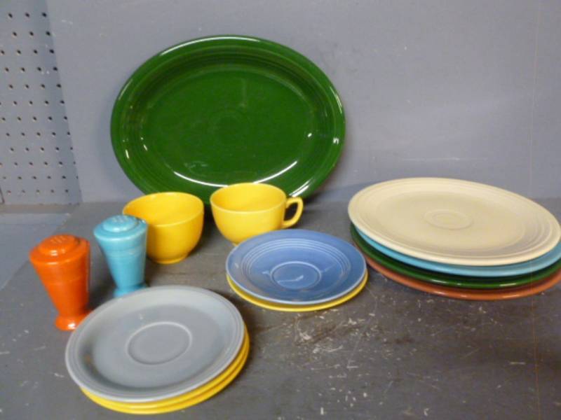 lot 144 image: Fiesta Ware