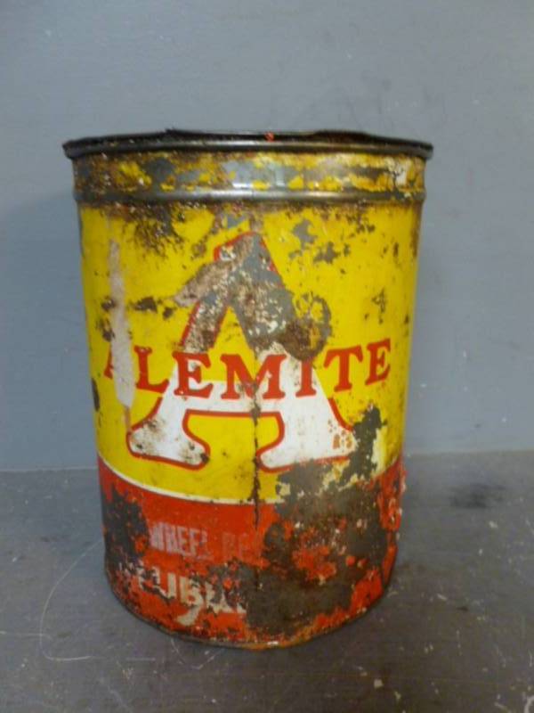 lot 155 image: Vintage Oil Can