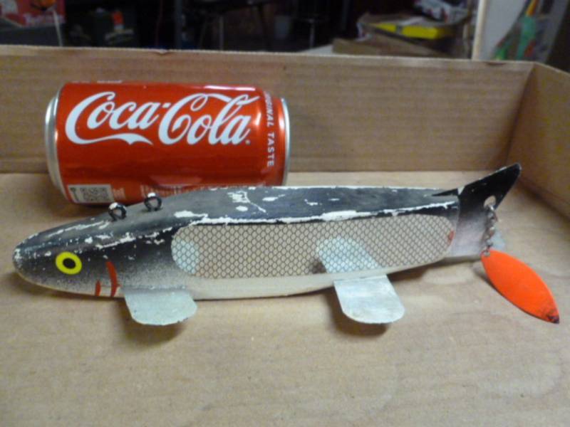 lot 161 image: Vintage Spearing Decoy