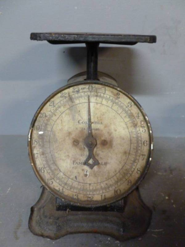 lot 167 image: Antique Scale