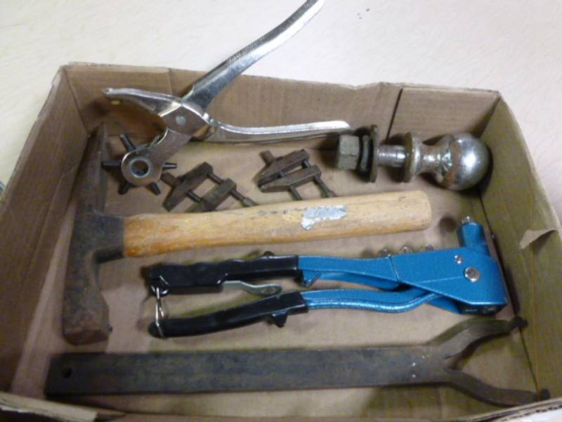 lot 196 image: Specialty Tools